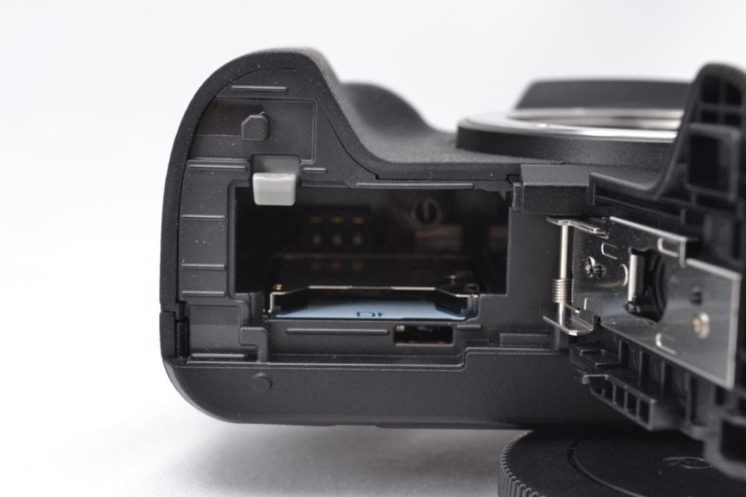 ■ 美品 ■ Canon EOS Kiss M2 (EOS M50 MARKⅡ)