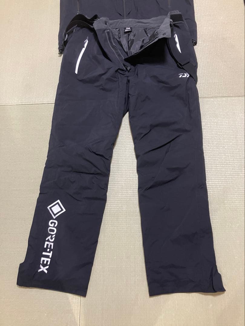 ダイワゴアテックスコンビアップウィンタースーツ　12月31日まで値引き中