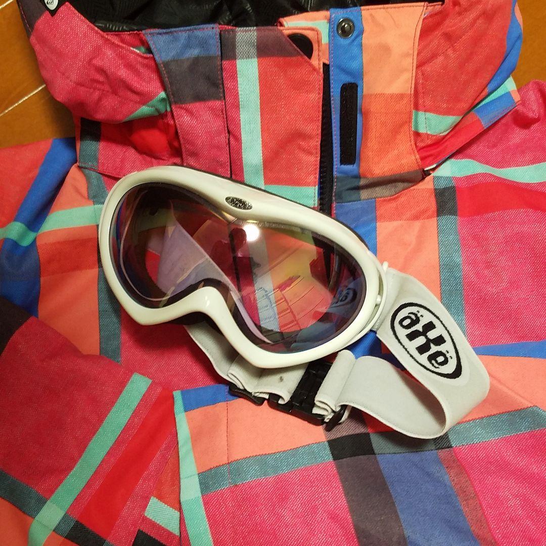 新品スキーウェア上下　+　ゴーグル