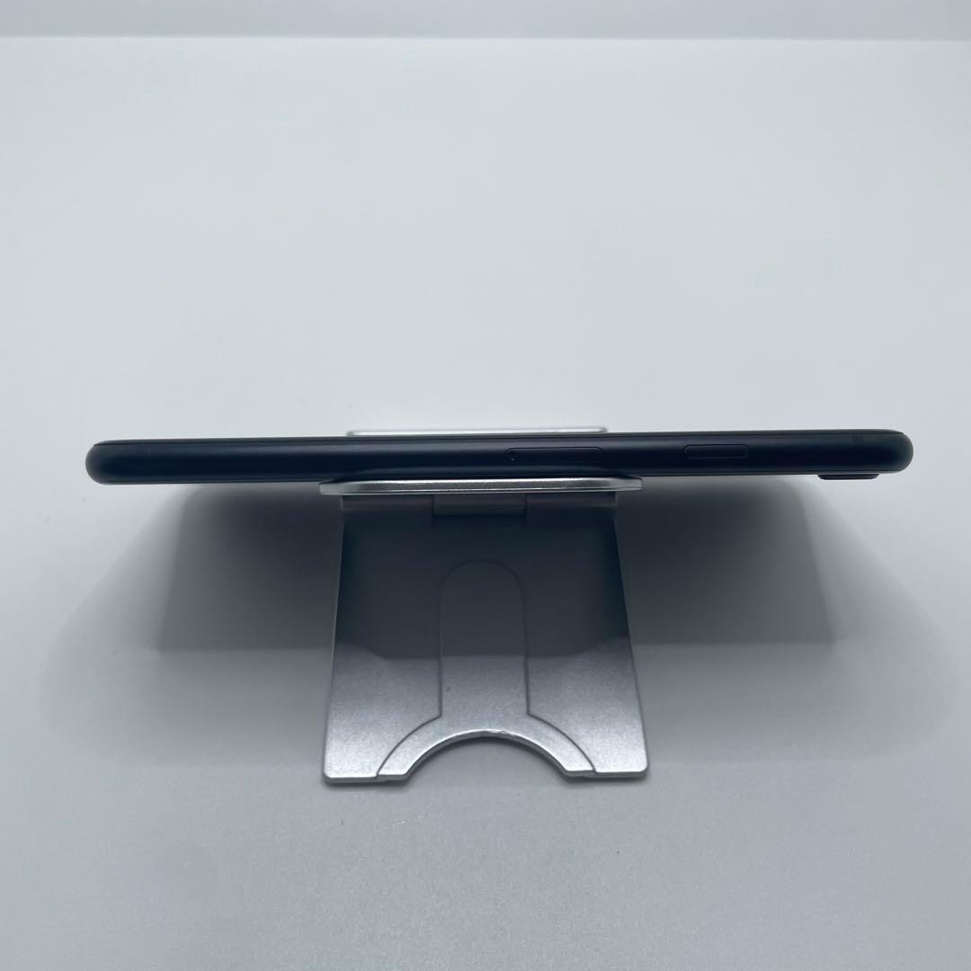 【格安美品】iPhone SE2 128GB simフリー本体 356