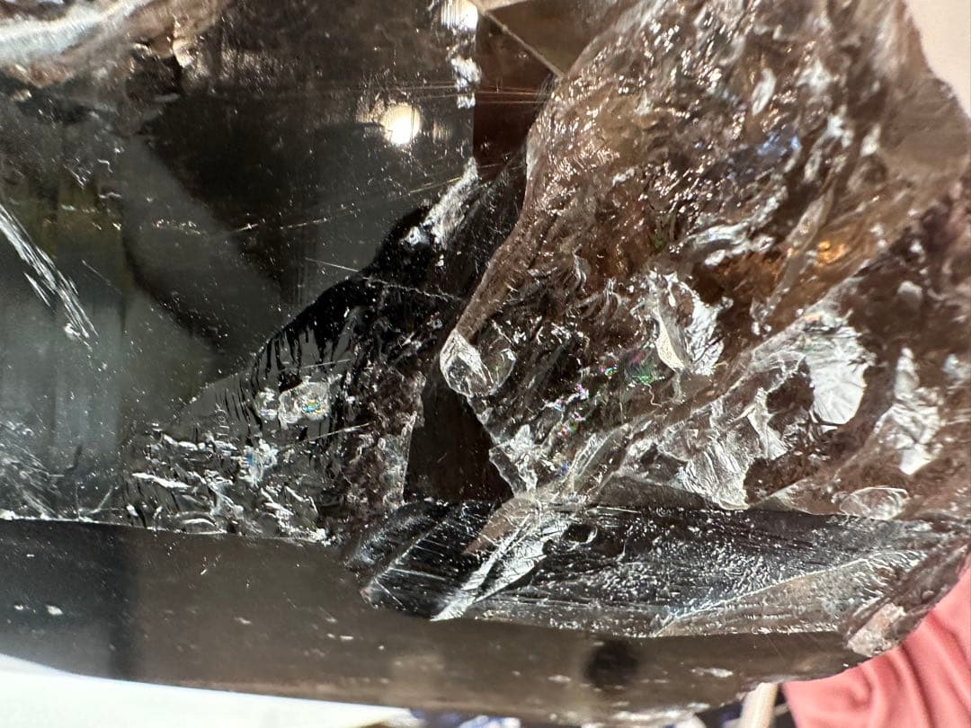 モリオン　黒水晶　1.9キロ　幸運　ルチル　虹入り　針入り