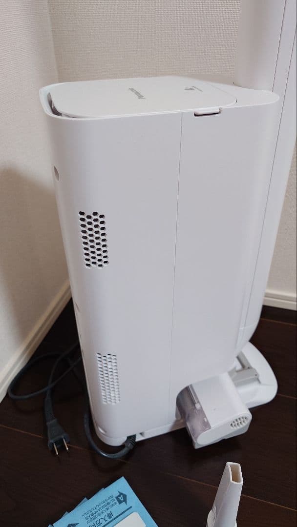 Panasonic コードレスクリーナー 　ドック付き MC-NS100K