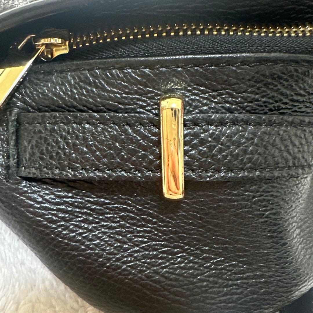 AULENTTI バックル ボディバッグ バッグ ウエストバッグ レザー