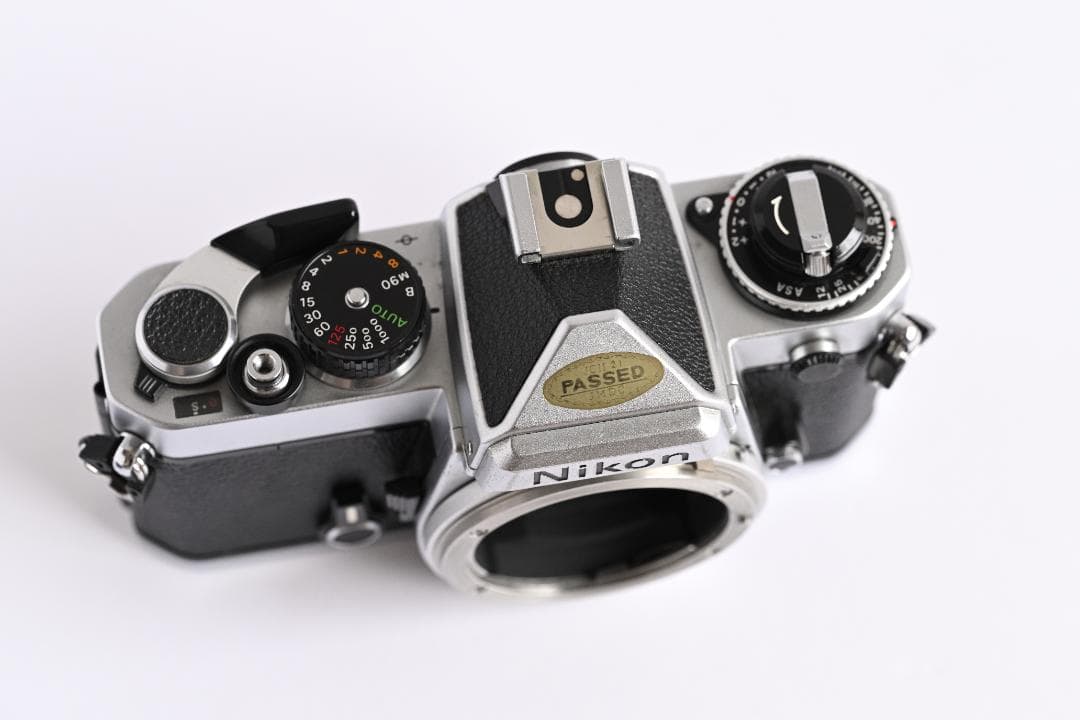 Nikon FE + Nikon SB-E フラッシュ