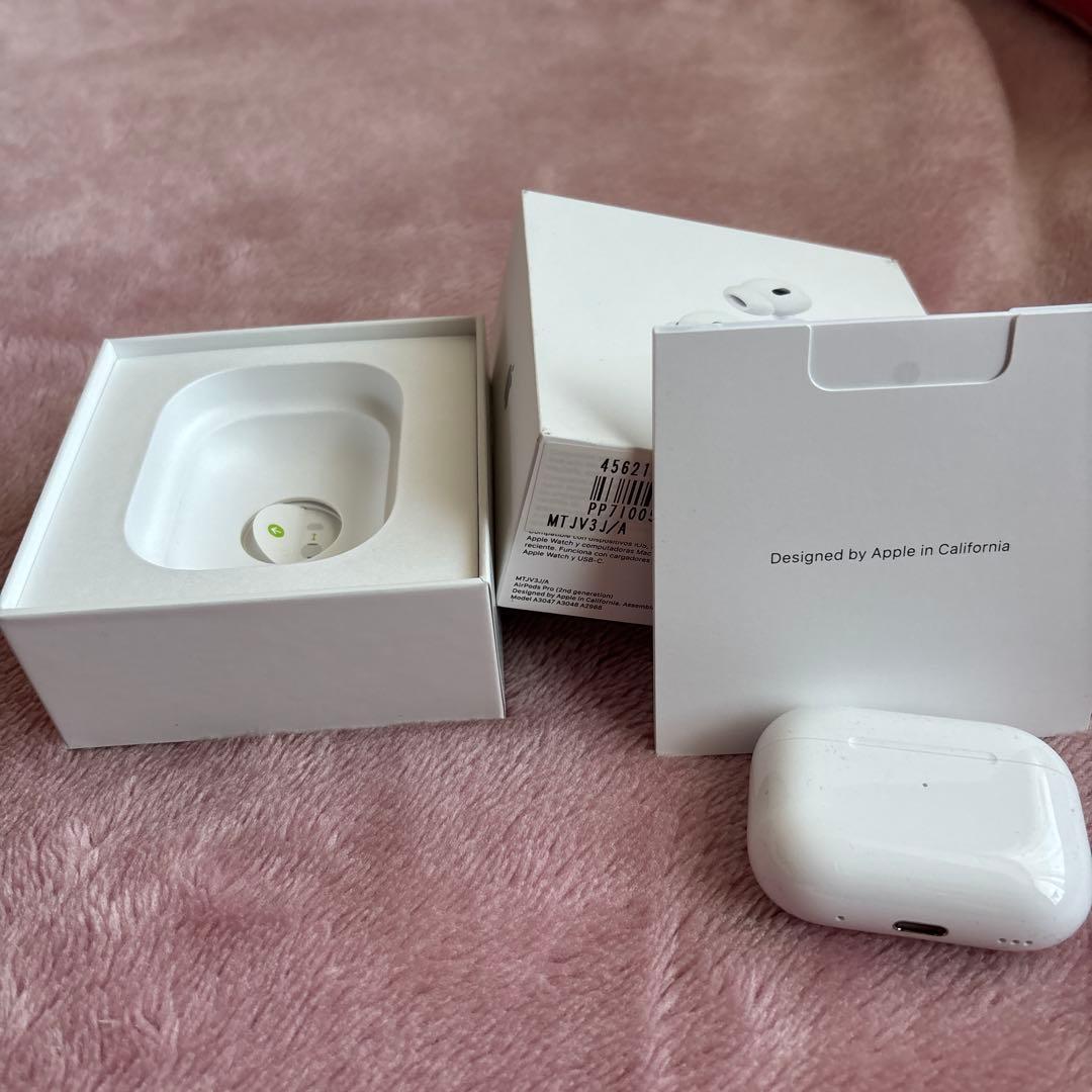 来週末までお値下げ❣️Apple AirPods Pro 2ケースカバー2個付き