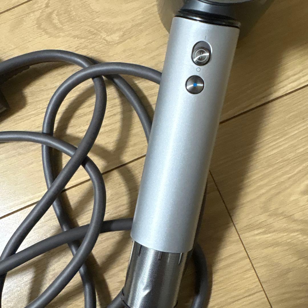 ダイソンヘアドライヤー　HD12