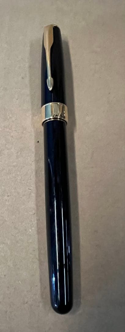 Parker 万年筆 黒色 ゴールド装飾