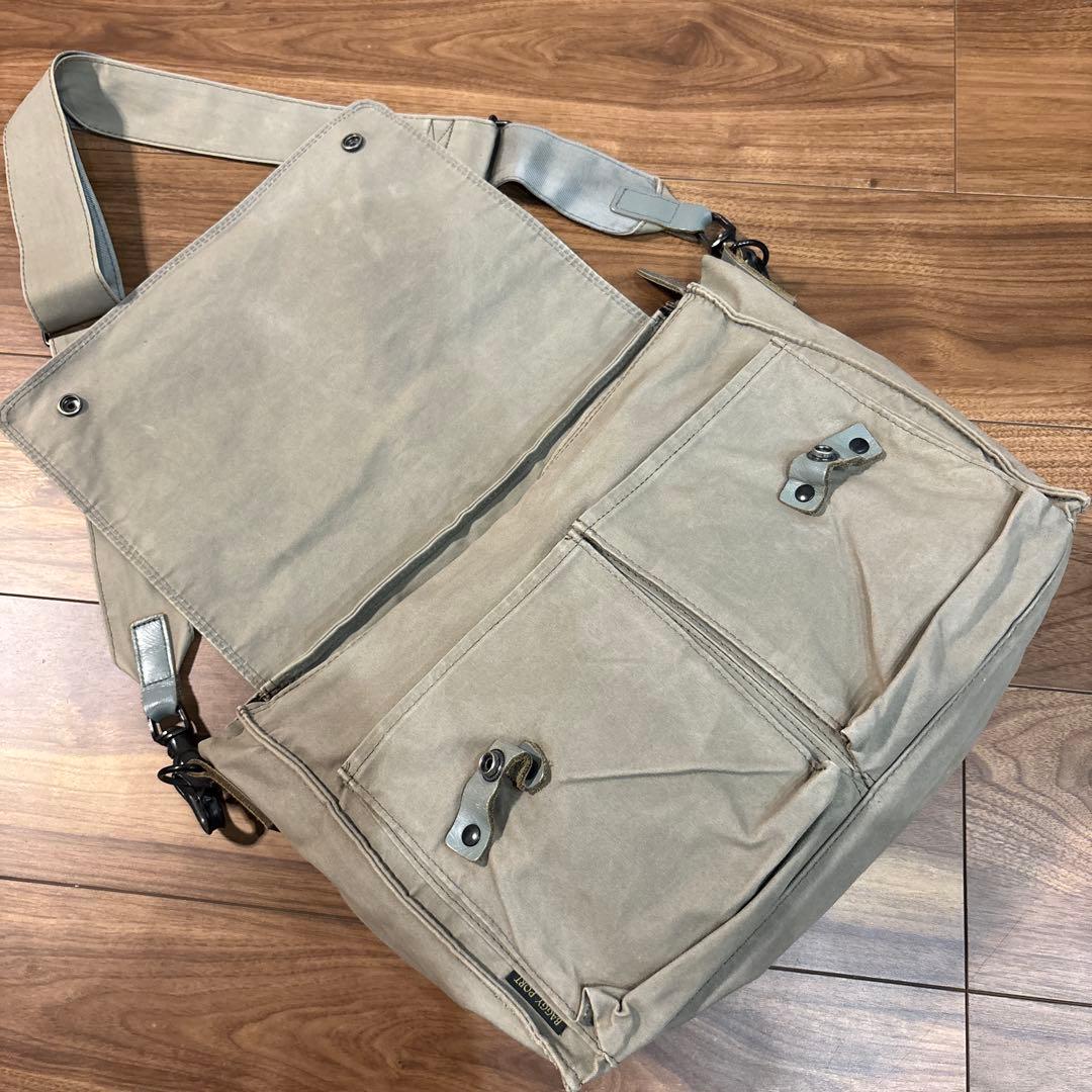 バギーポート BAGGY PORT ショルダーバッグ 中 ロウビキパラフィン