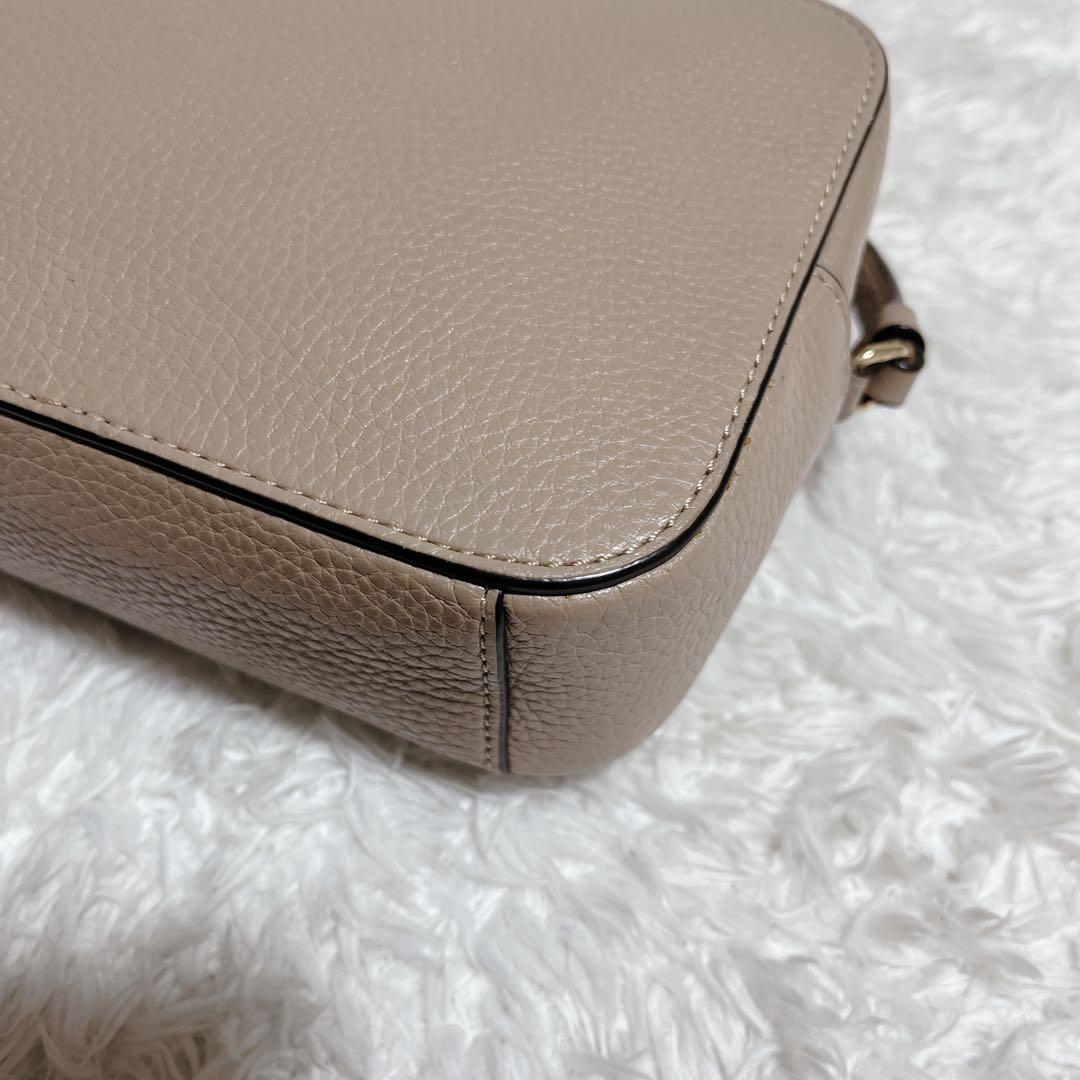 極美品✨COACH カメラバッグ ショルダーバッグ クロスボディ　ベージュ