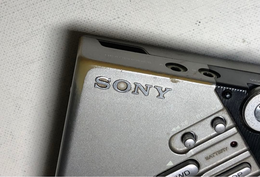 エッジ色落ちも良音、使い倒して！SONY WM-2 カセットウォークマン可動品W