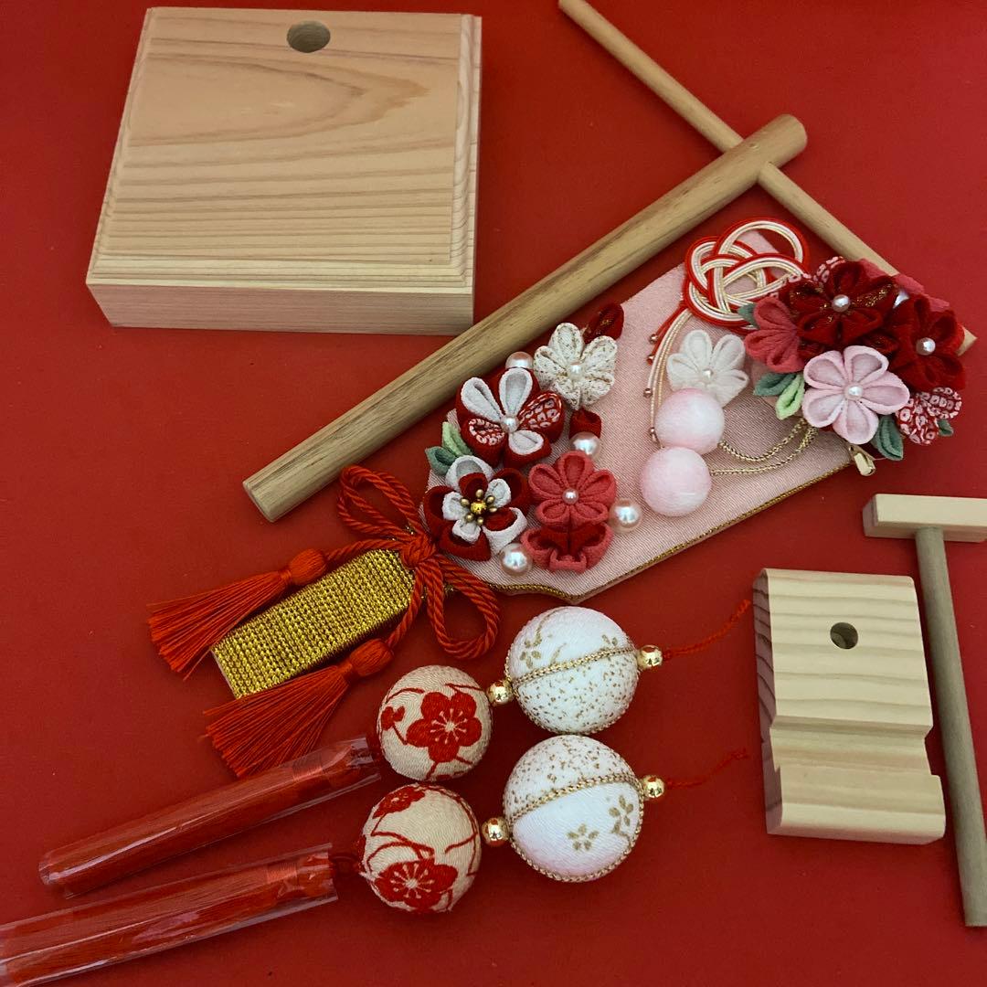 台付　羽子板　お正月飾り　つまみ細工　鞠　つるし飾り　和玉　ちりめん