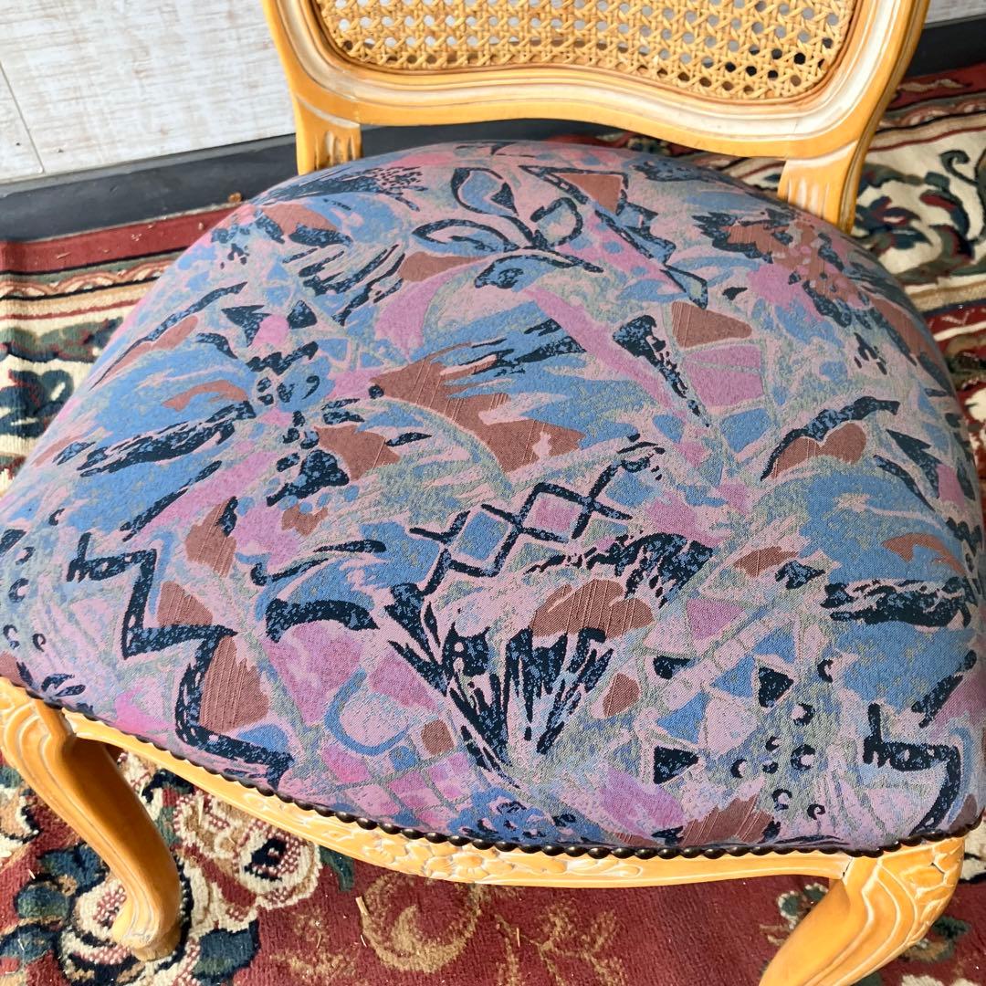 g9 イタリア家具 花柄彫刻 リベット打ちダイニングチェア 木製椅子 ビンテージ