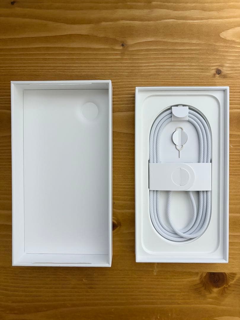 iPhone16e 256GB ホワイトSIMフリー