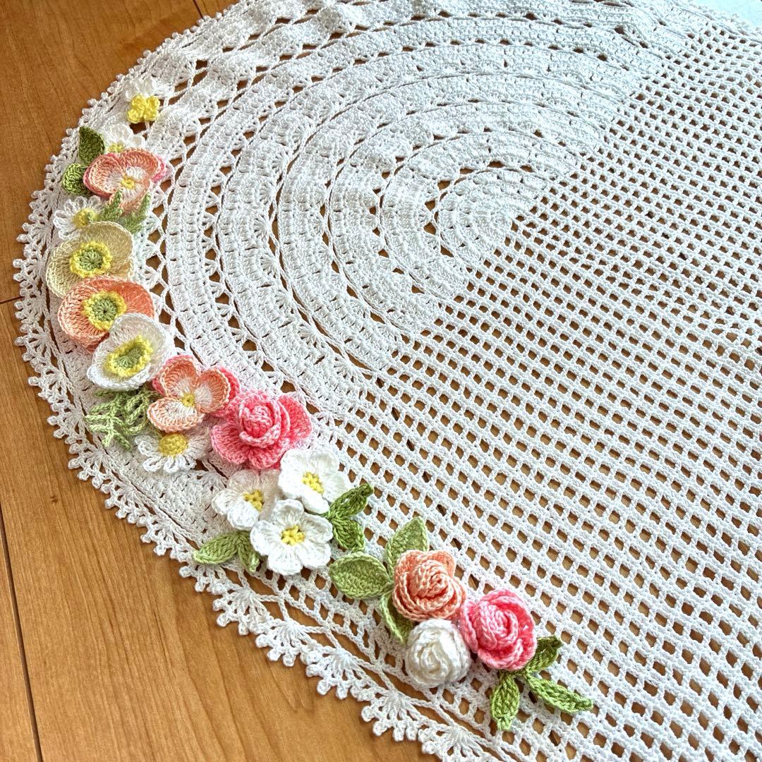 【74】☆*.ミリ.*☆専用　ハンドメイドレース編み　楕円の大きめのドイリー