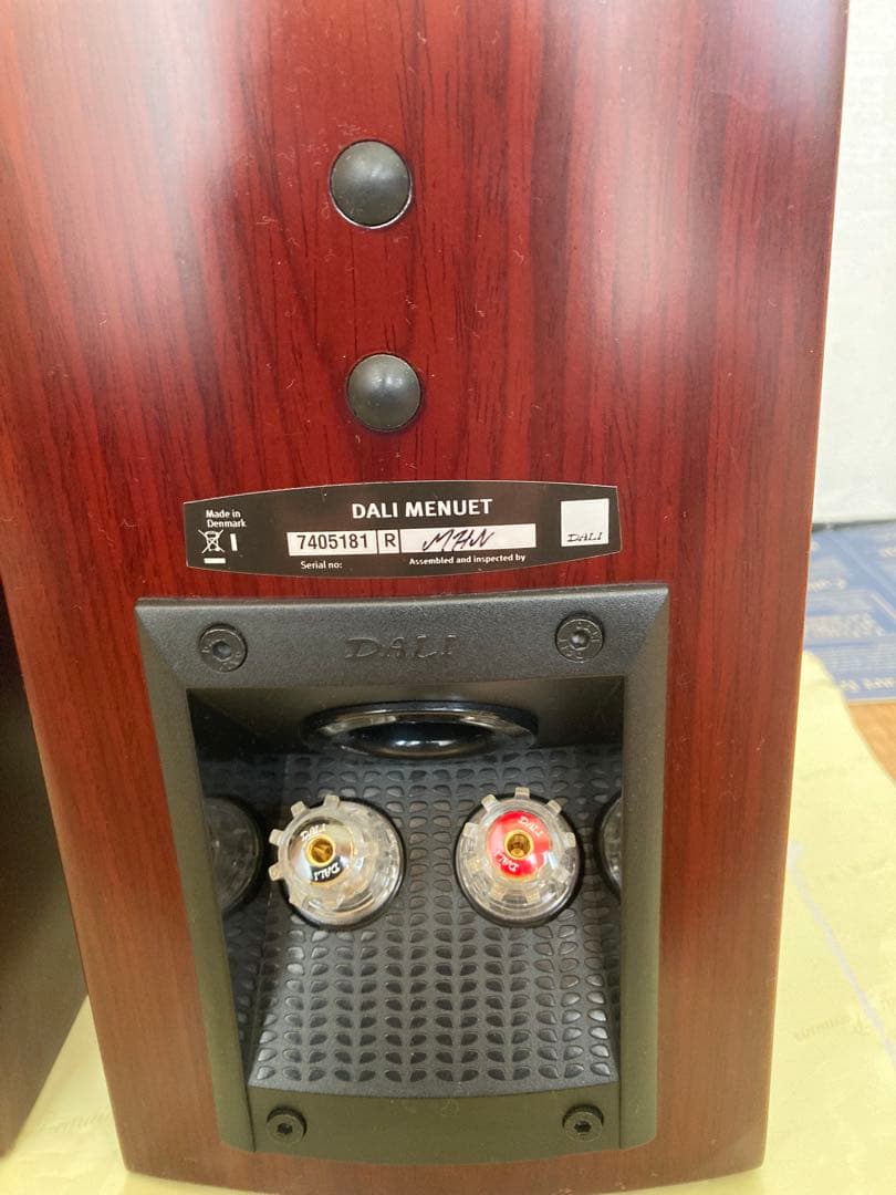 DALI MENUET MRロッソ
