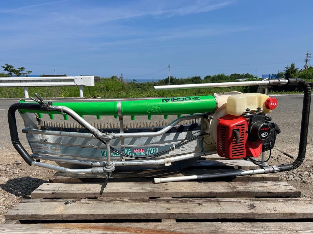 宮崎　落合 茶刈機　茶摘機　剪枝機 V8-1070(D)刈ならし機 動画あり