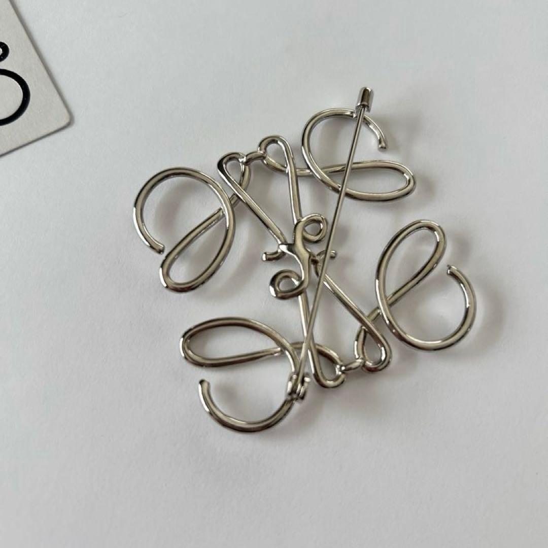 LOEWE ロエベ　アナグラムブローチ シルバー