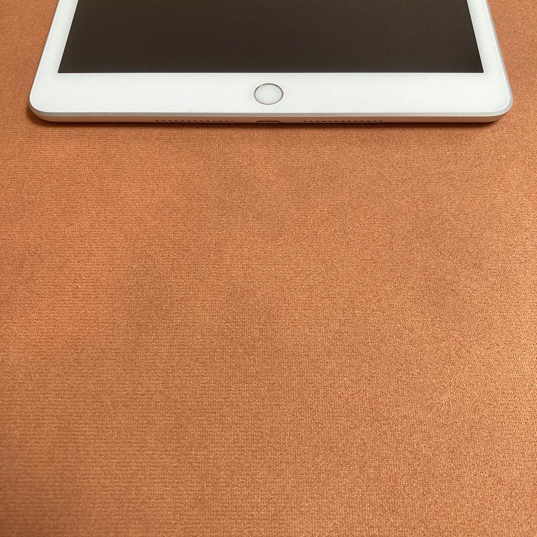 526【早い者勝ち】比較的美品☆iPad8 第8世代 32GB SIMフリー☆
