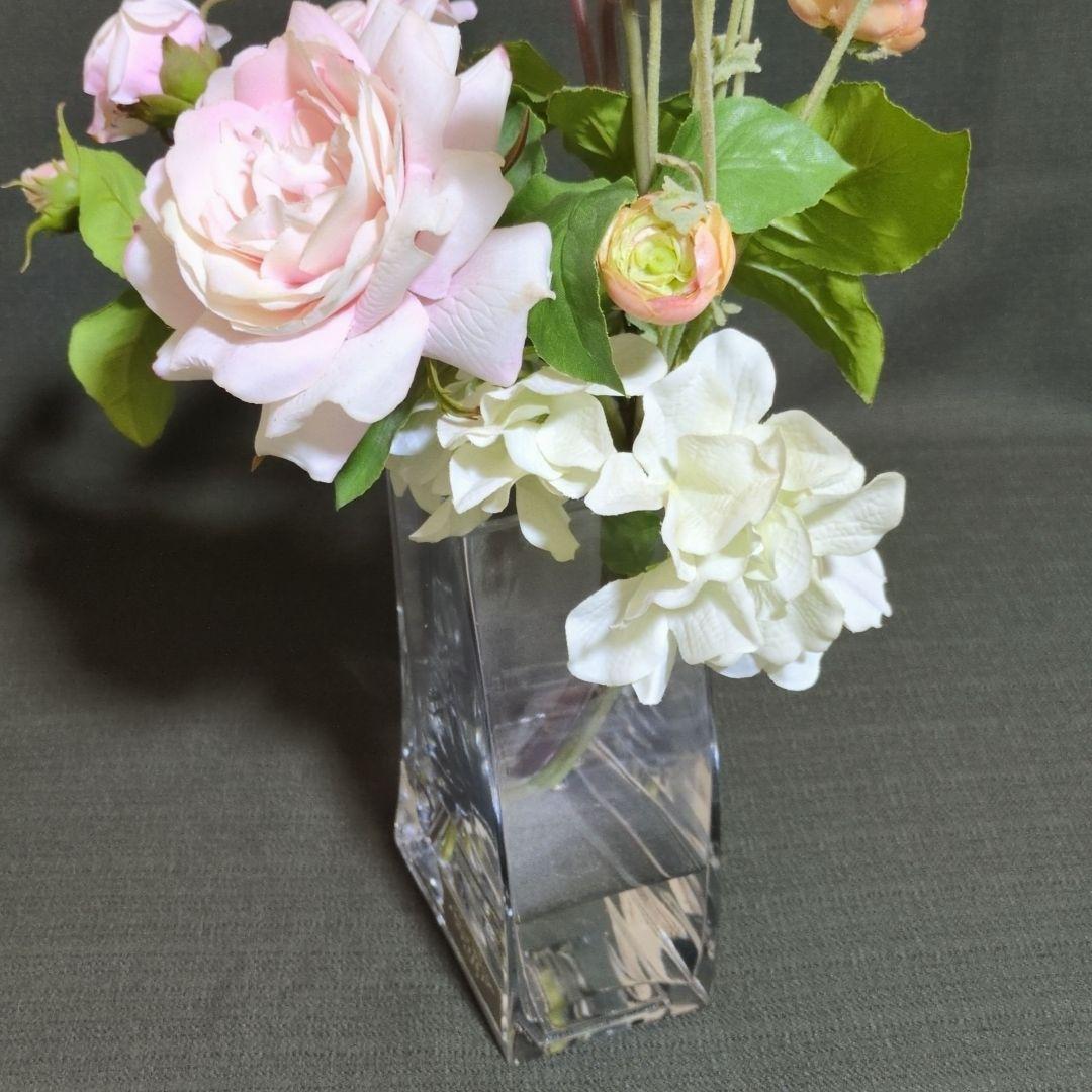 エミリオ•ロバ　プリマローズ　ピンクの薔薇他　造花　アーティフィシャルフラワー