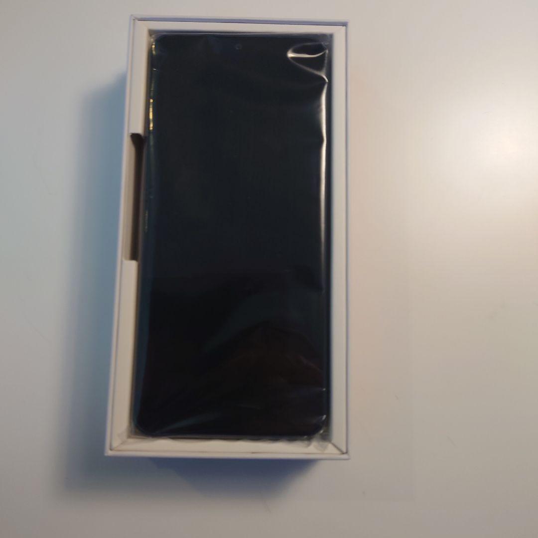 AQUOS wish 4 本体　おまけ強化ガラス &ケース