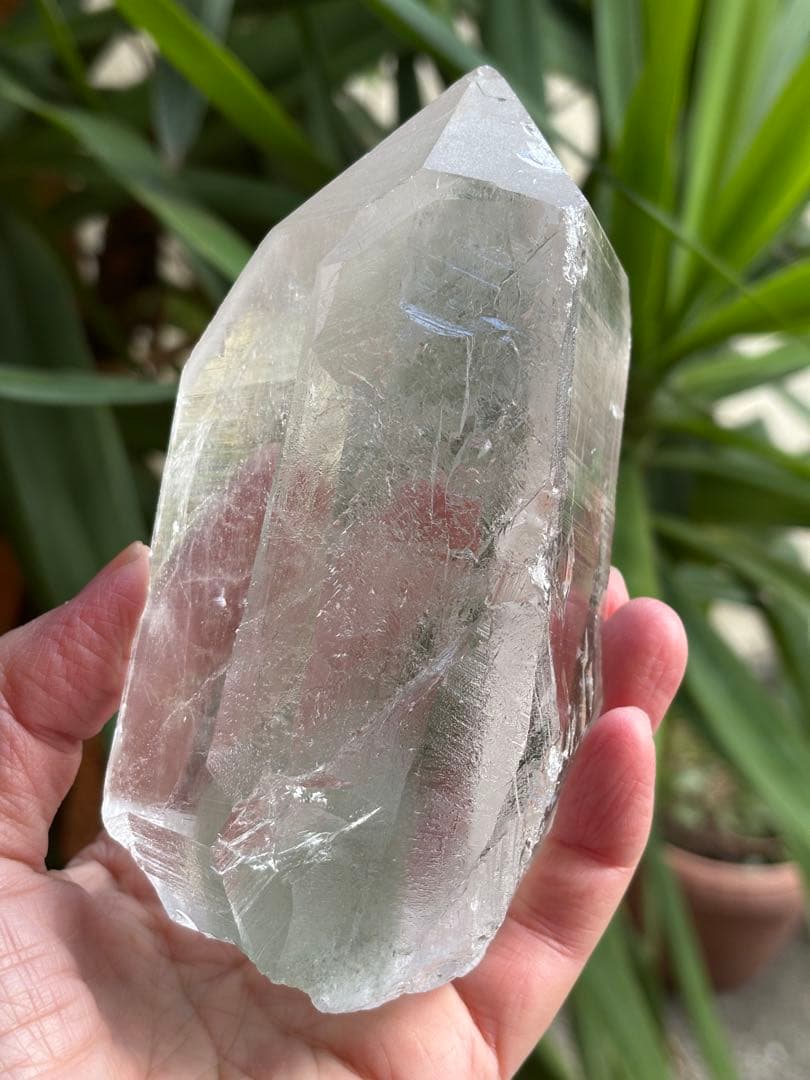 インド　マニハール産　グリーンファントムクォーツ　ポイント　873g 気泡入り