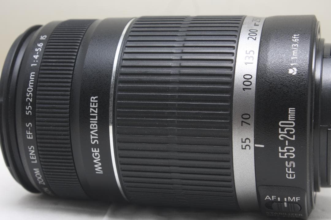 キヤノン EF-S 55-250mm F4-5.6 IS 6840