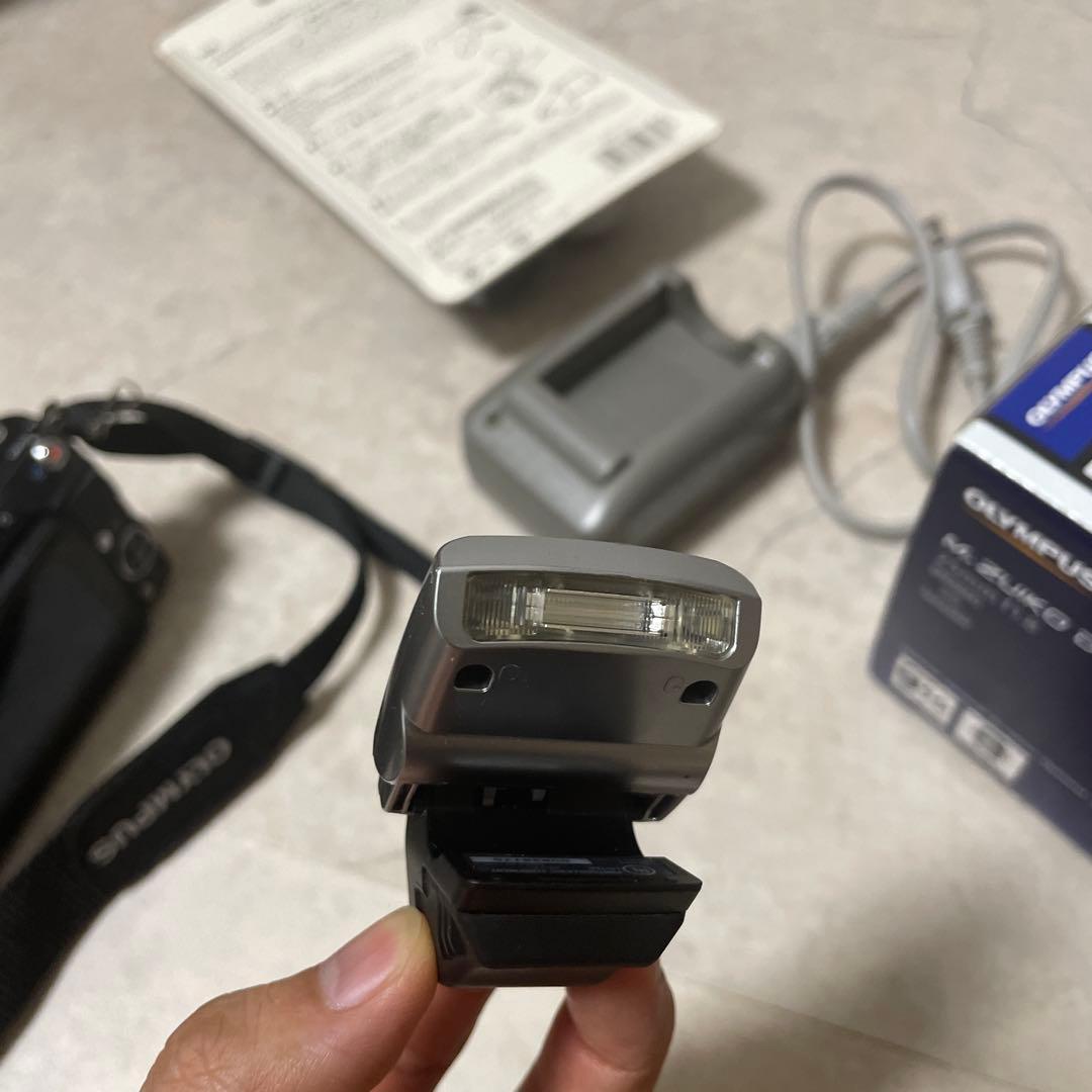 Olympus PEN lite e-pl5ミラーレス一眼カメラ M.Zuiko