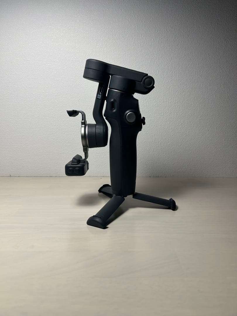DJI osmo mobile 7p ジンバルスタビライザー
