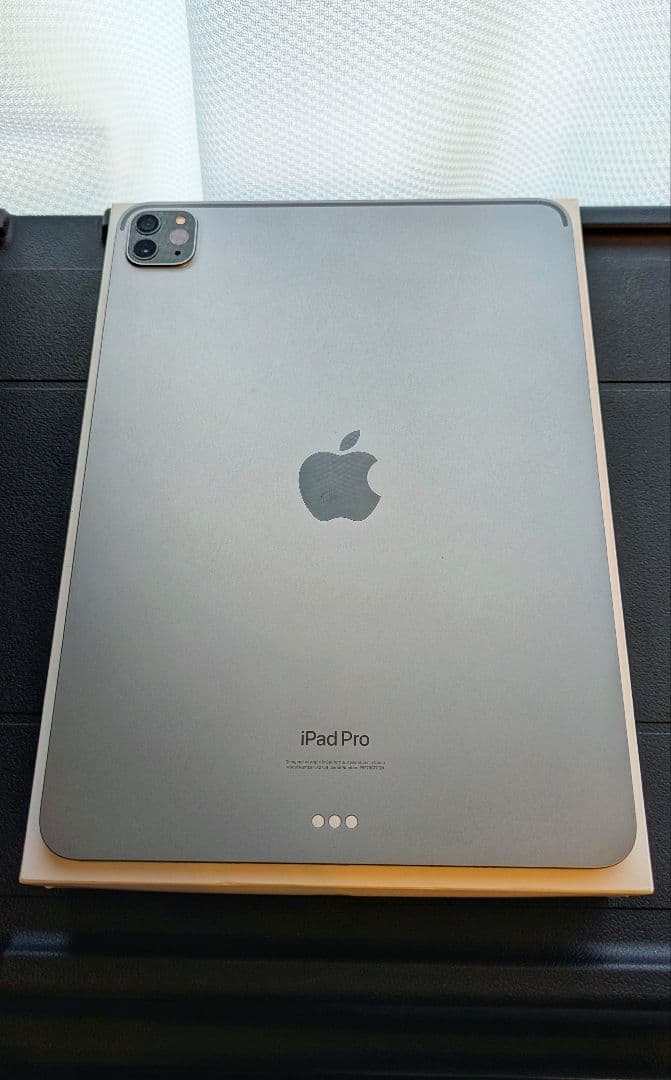 iPad Pro 11 第4世代 Wi-Fi 128GB 中古極美品 付属品完備