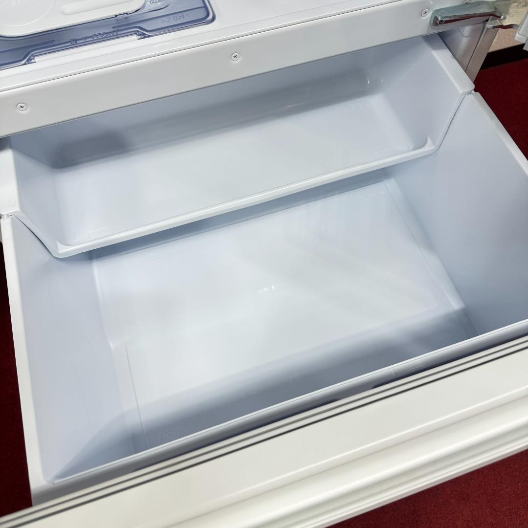 都内23区配送無料　超美品3ドア冷蔵庫2024年製　330L　MR-C33K-W