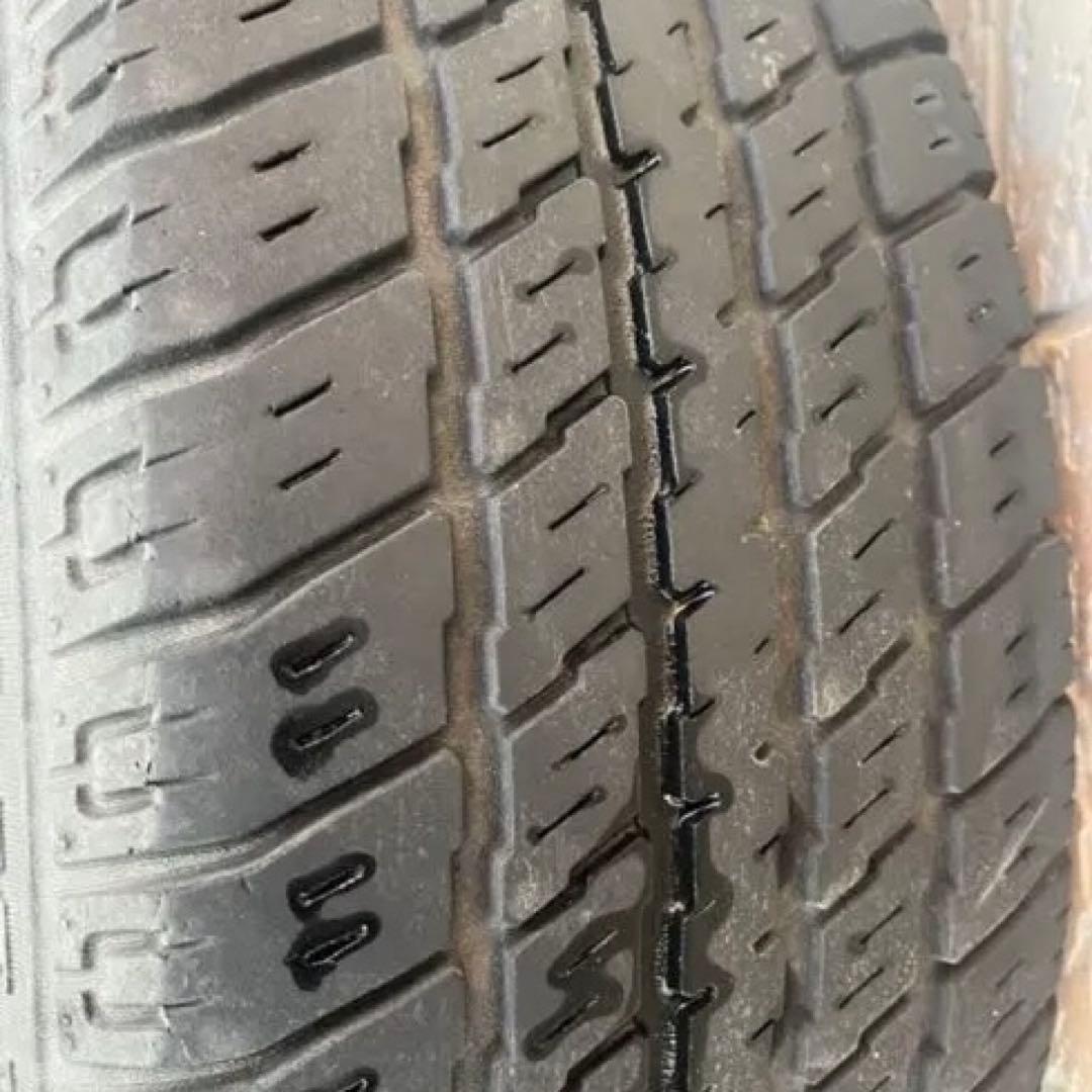 ハイエース　ホワイトリボン　15インチ