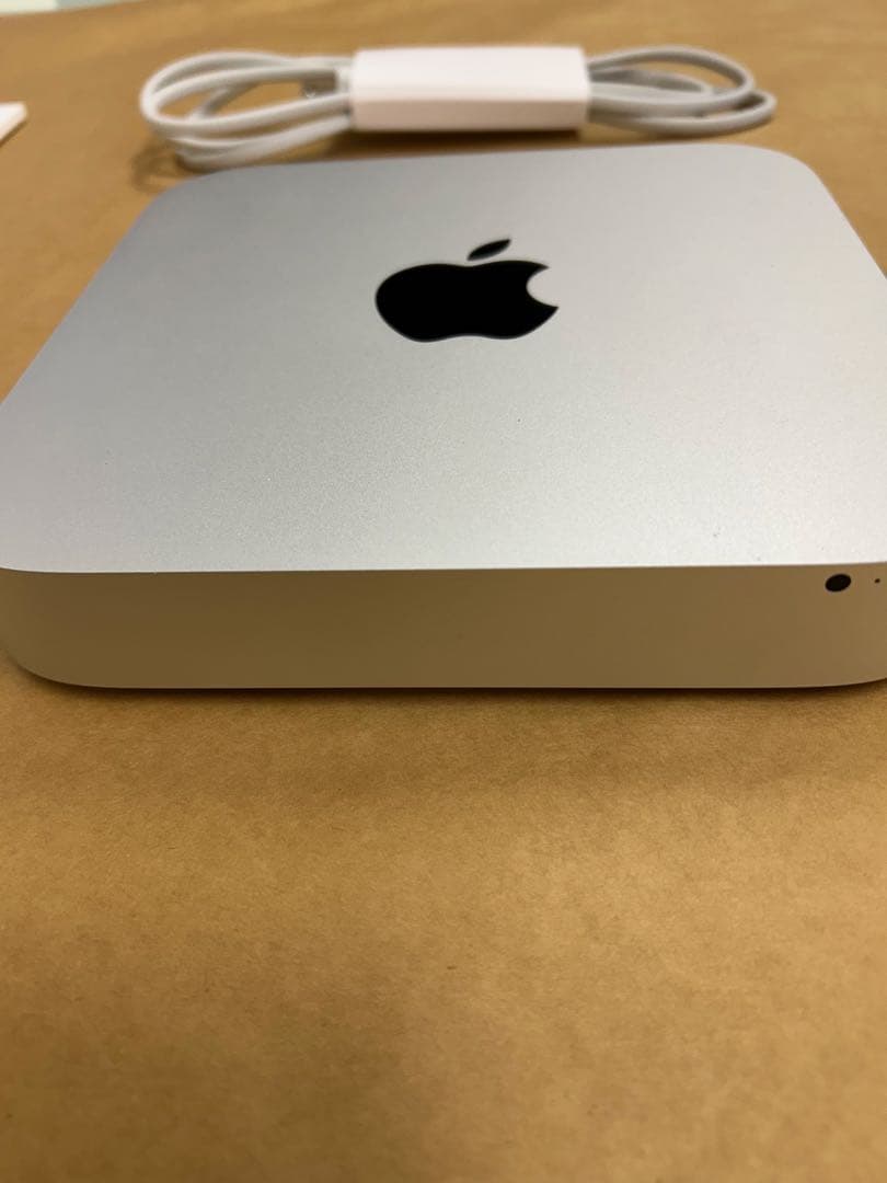 Apple Mac mini シルバー 本体と付属品