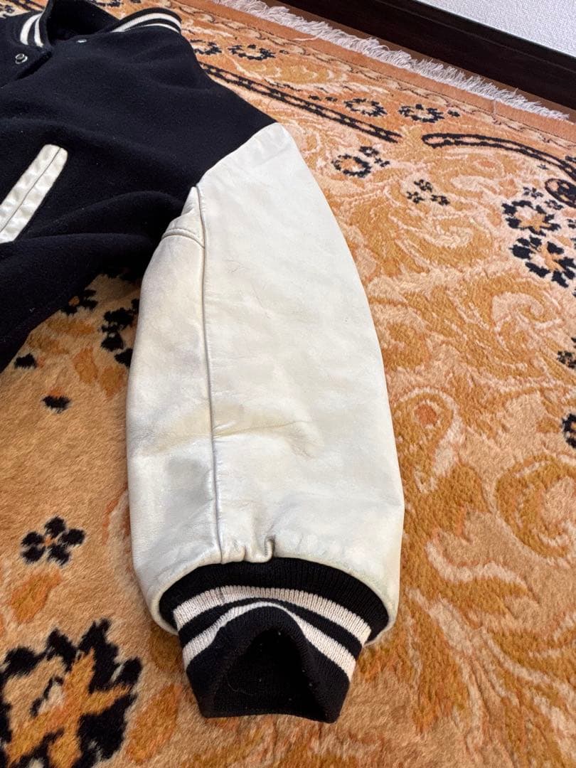 Schott スタジャン