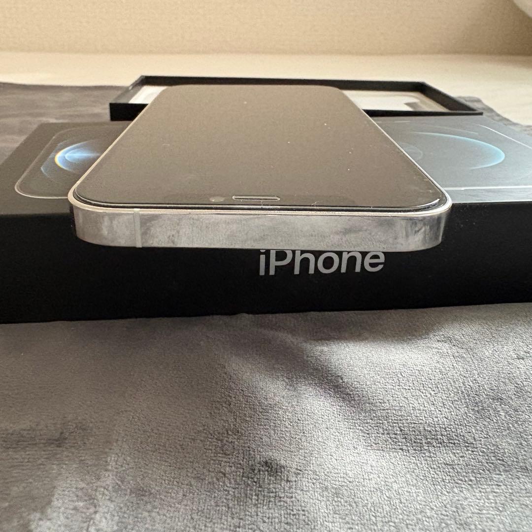 Apple iPhone 12 Pro 256GB ホワイト 箱付き