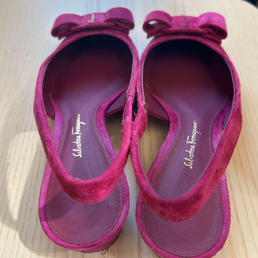 フェラガモ　ベロア　フラットパンプス　6d