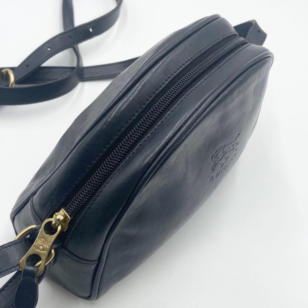 イルビゾンテ　ショルダーバッグ　クロスボディ　ハーフムーン　ダークネイビー