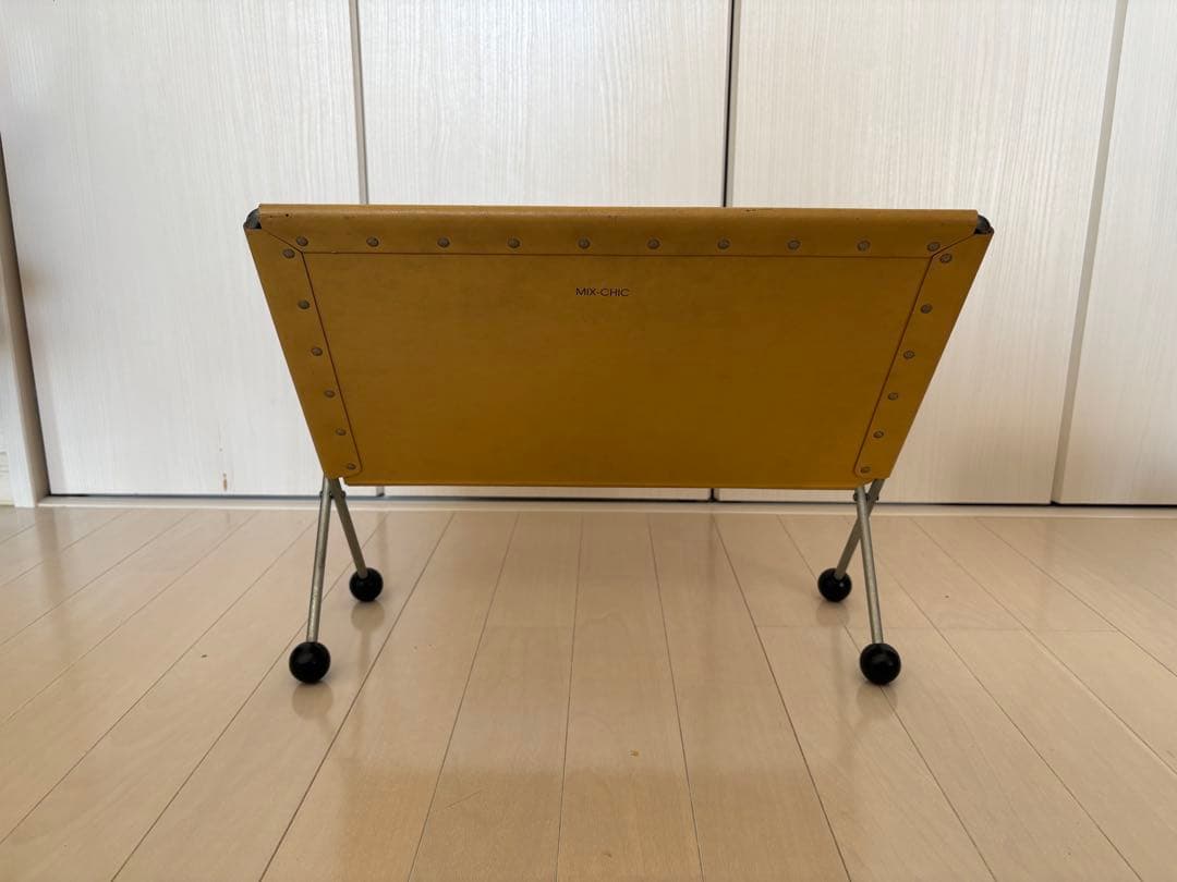 バルカンファイバー製折りたたみ式マガジンラック イエロー