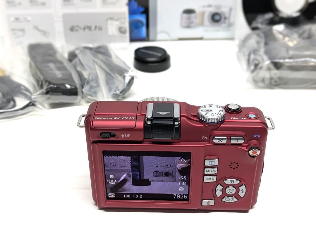 オリンパス OLYMPUS E-PL1s 赤 M.ZUIKO 17mm F2.8