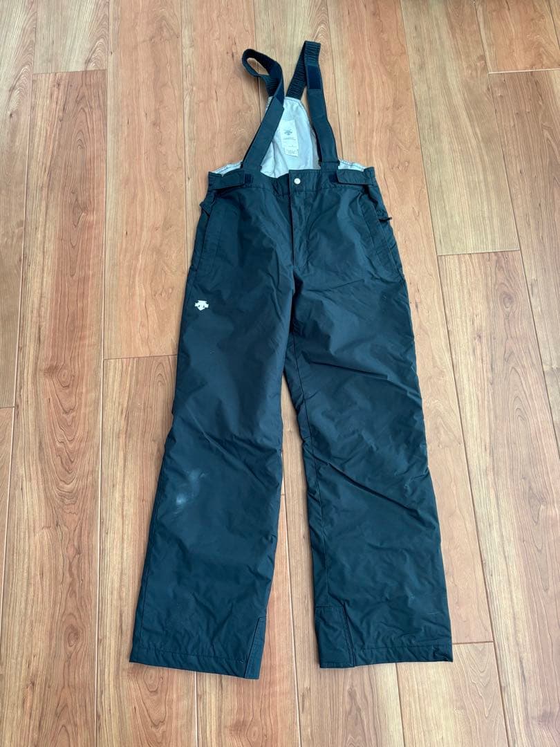 160センチスキーウェア上下　DESCENTE