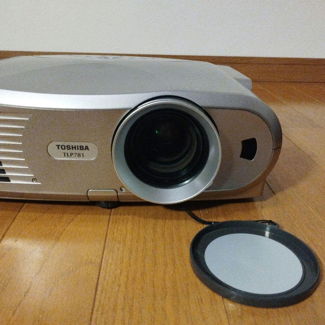 TOSHIBA 東芝 液晶プロジェクター TLP781 2000ルーメン
