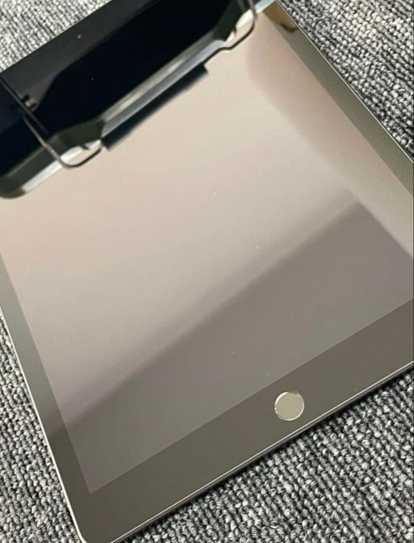 特価　美品　iPad 第8世代 32GB 完全動作品　送料込