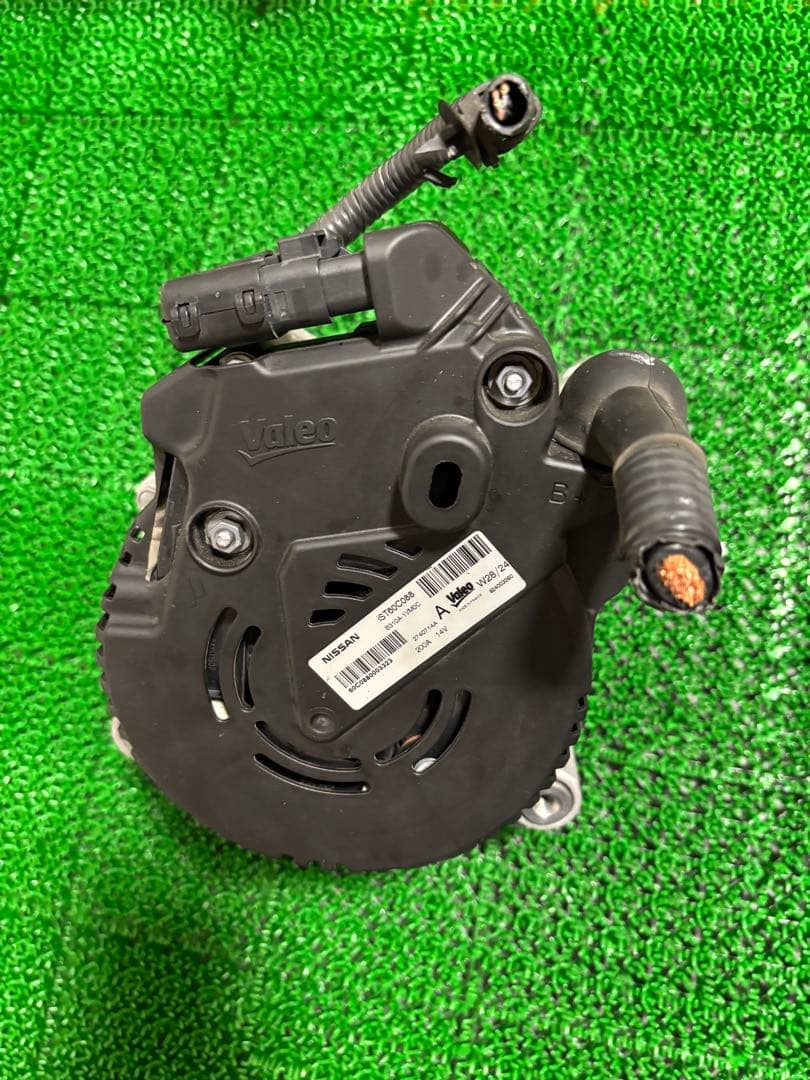 日産 セレナ HFC26 オルタネーター 発電機 ダイナモ ヴァレオ