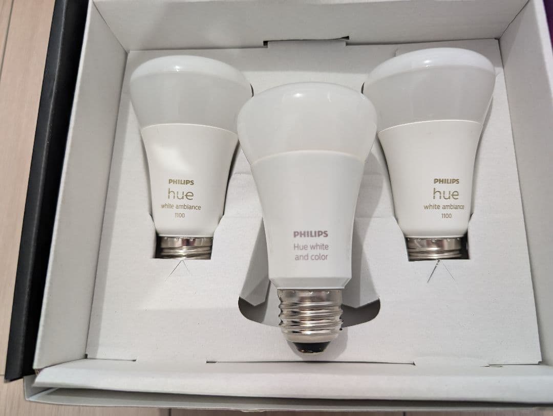 Philips Hue E26 LED電球 3個 hue bridge セット