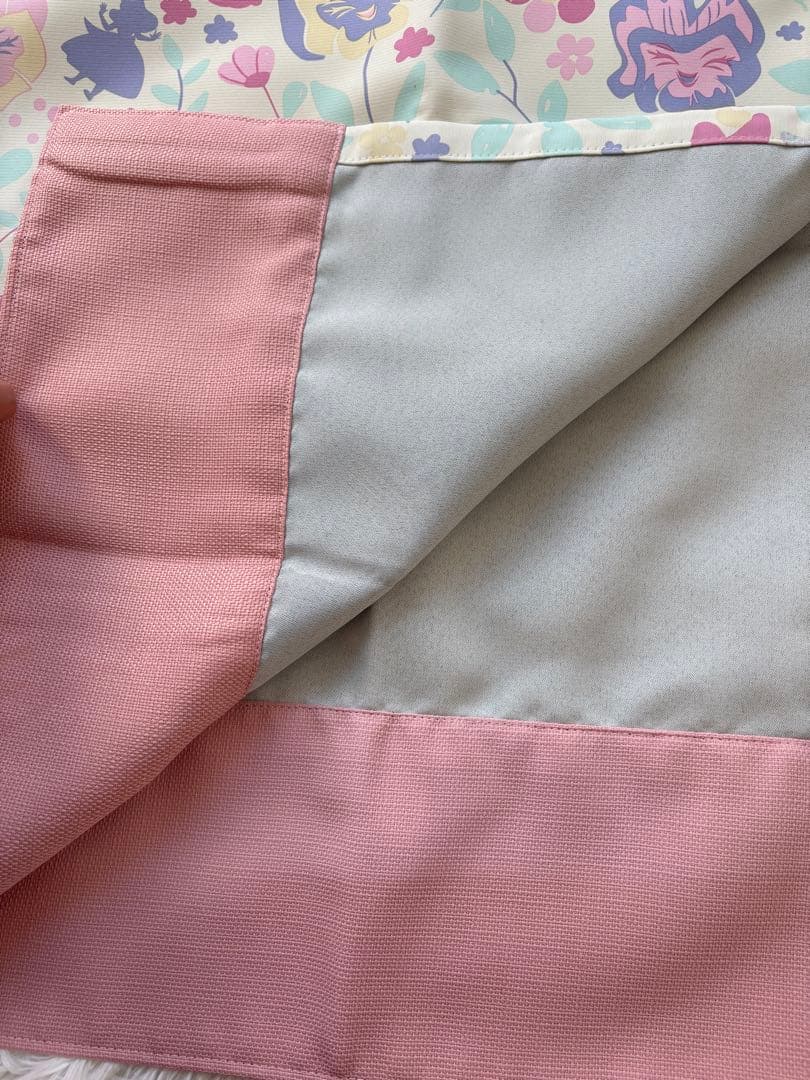 ベルメゾン　ディズニー　不思議の国のアリス　遮光カーテン　100×210㎝