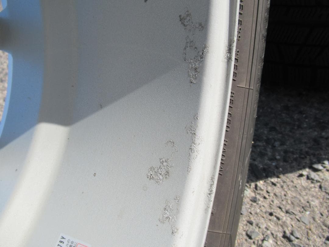 スタッドレス☆205/60R16 ヨコハマ プリウスα SAI ジューク等に☆