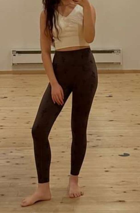 【新品未開封】ワンランク上の大人可愛い　SUKALA フラワーブーケレギンス Ｓ