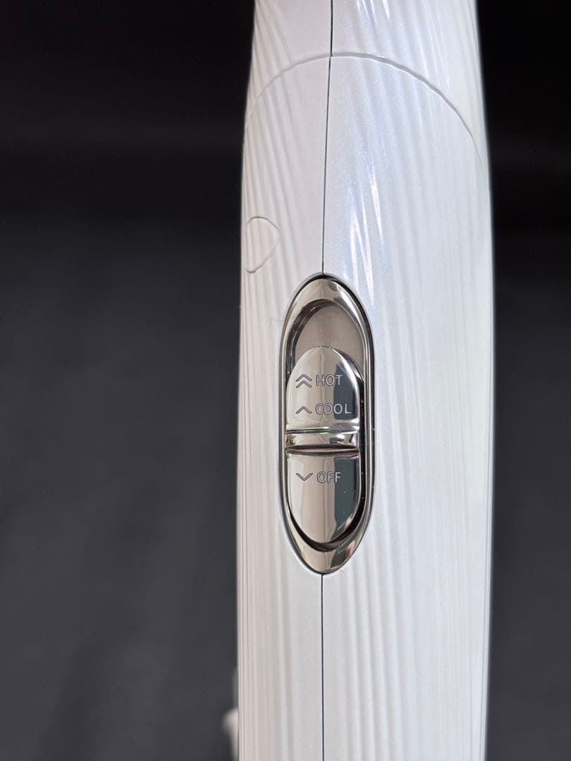 【美品】【動作確認済】【化粧箱付き】ReFa ビューテックヘアドライヤースマート