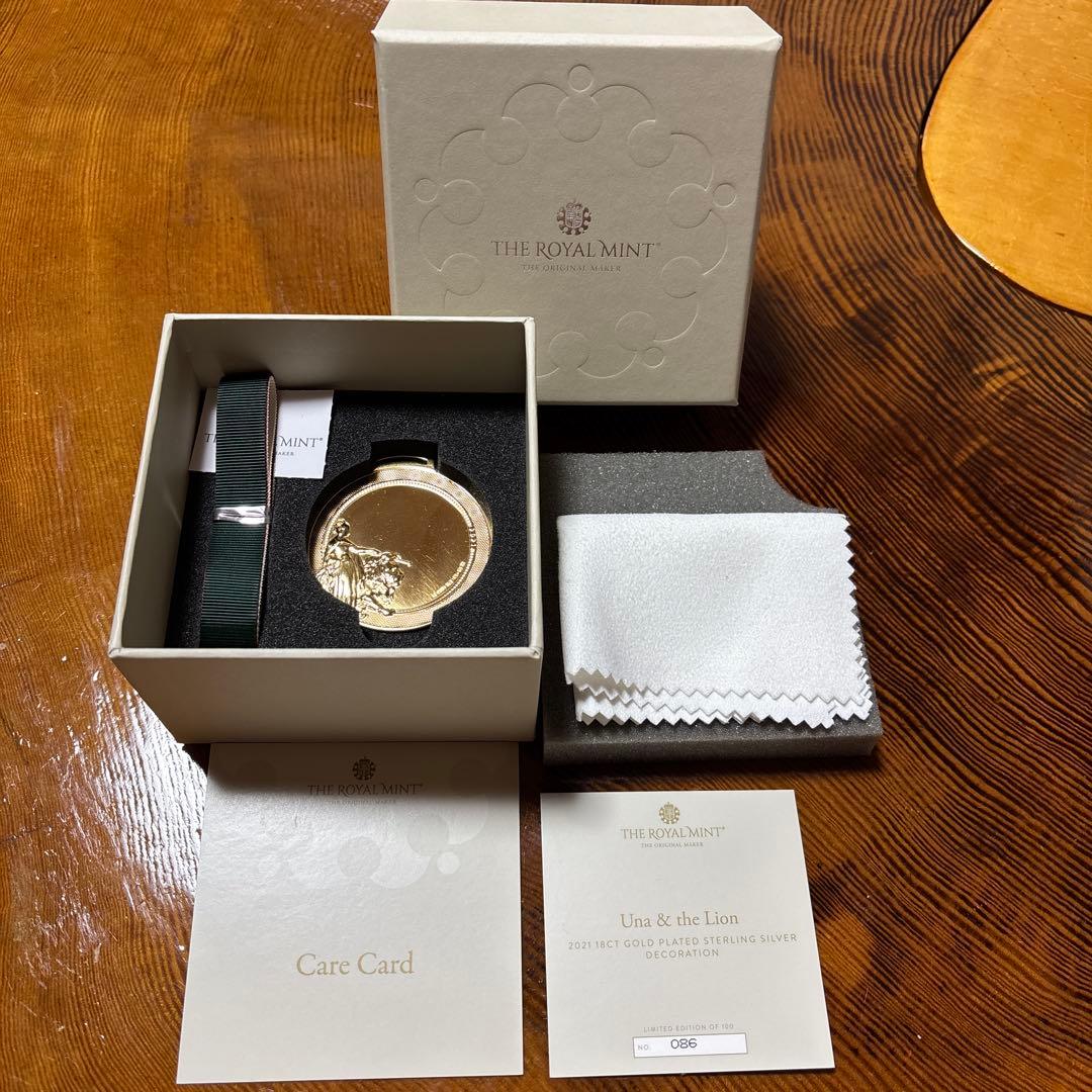 THE  MINT クリスマスオーナメント　ウナとライオン　シルバー