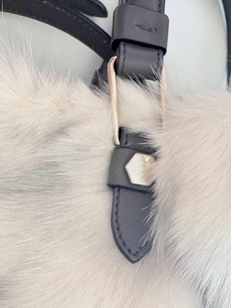 未使用級 TODsトッズ　ハンドバッグ　リアルファー2WAYバッグ　ショルダー付