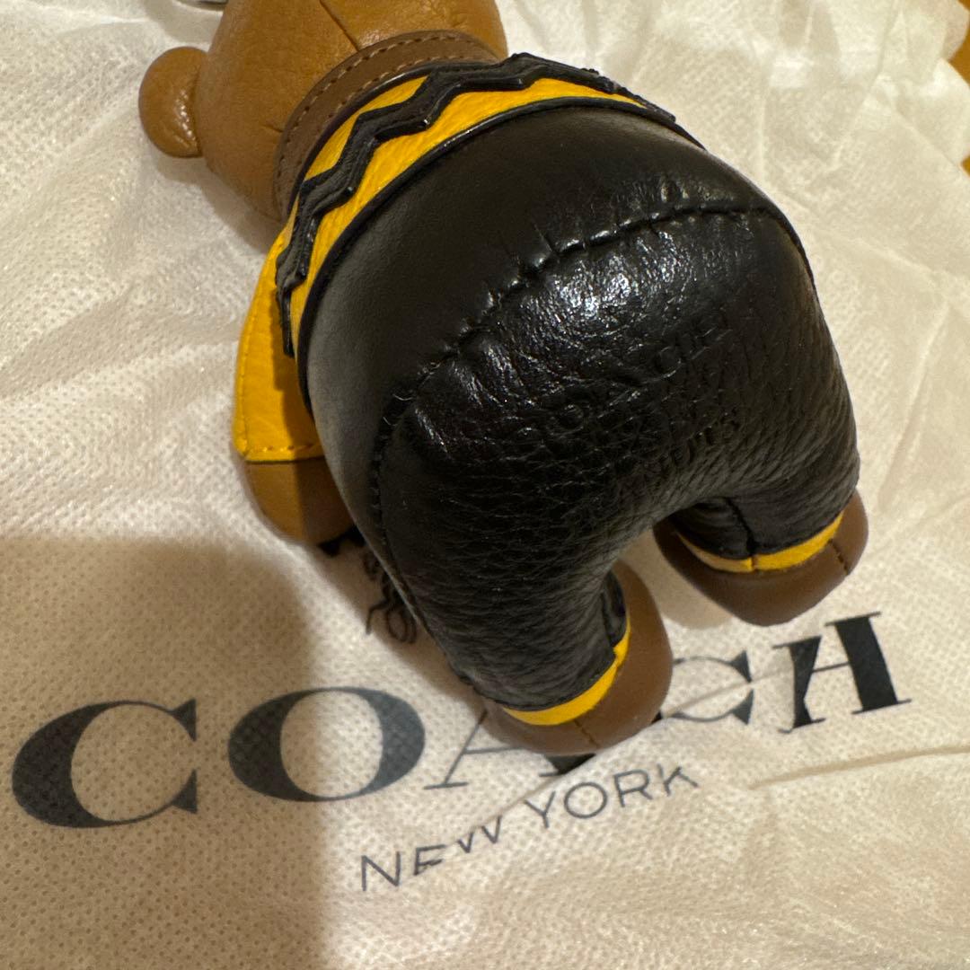 COACH テディベアキーホルダー PEANUTS スヌーピー チャーリー